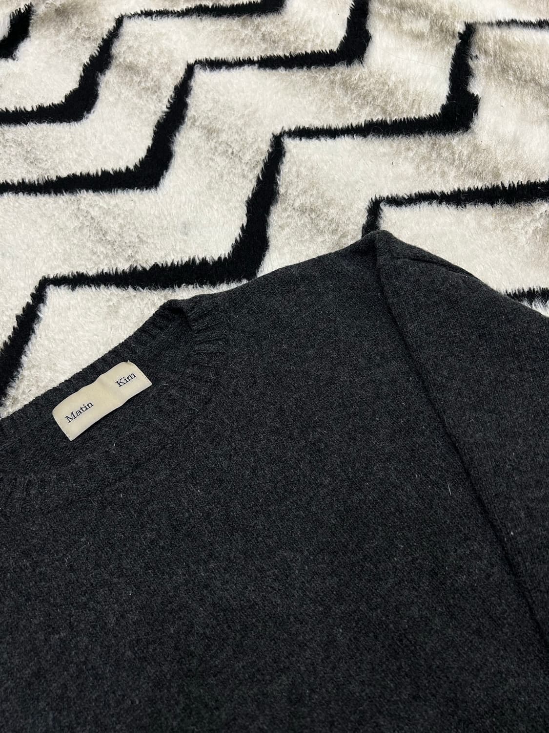 [Free]마뗑킴 라운드 오버핏 니트/그레이 상품이미지1