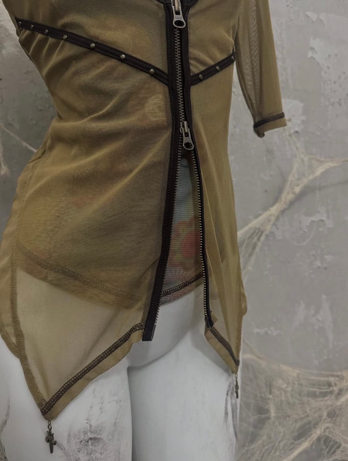 Ozzon Mesh Detail Top 상품이미지2