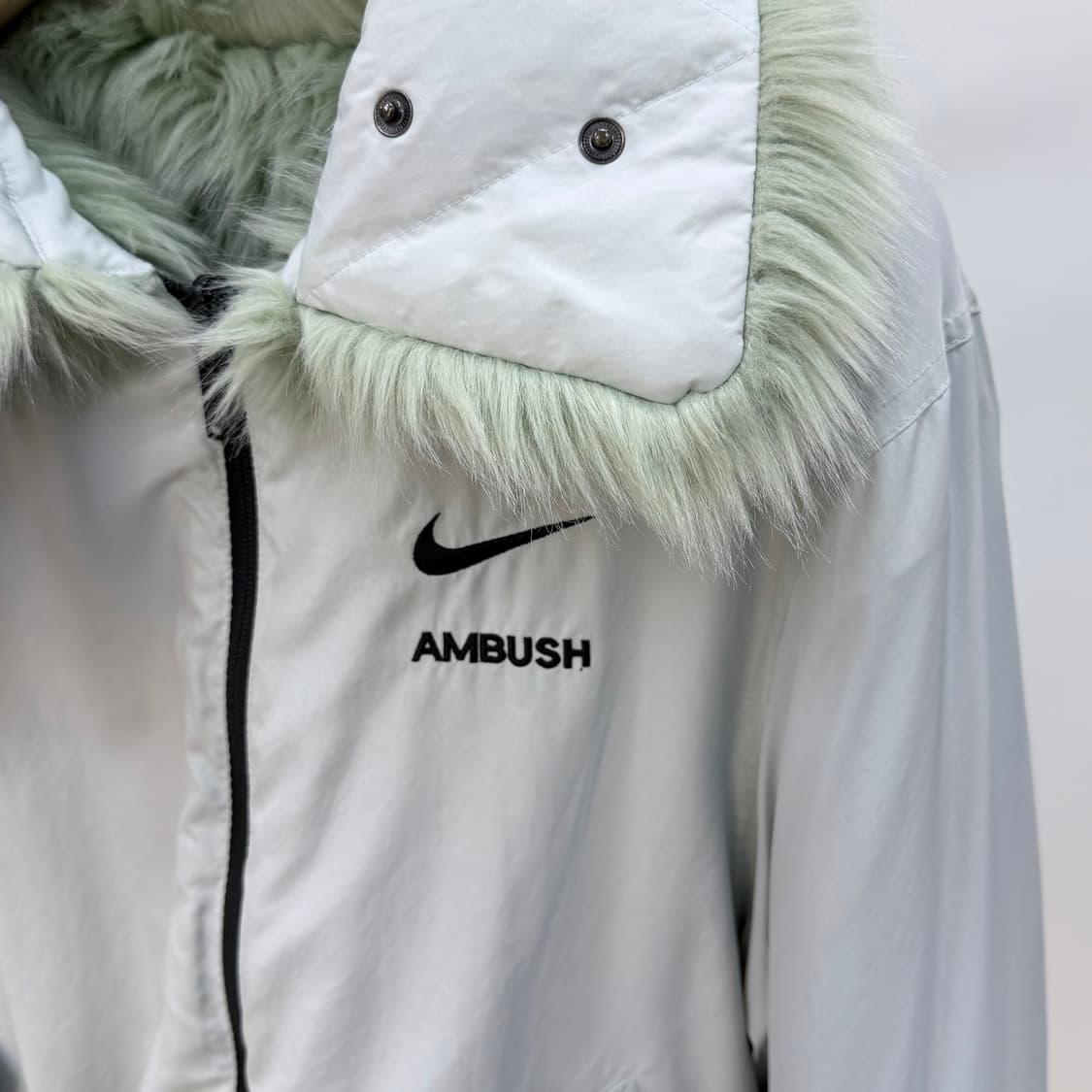 [S+급/S] 나이키 X 앰부쉬 리버서블 퍼자켓 그린 상품이미지4