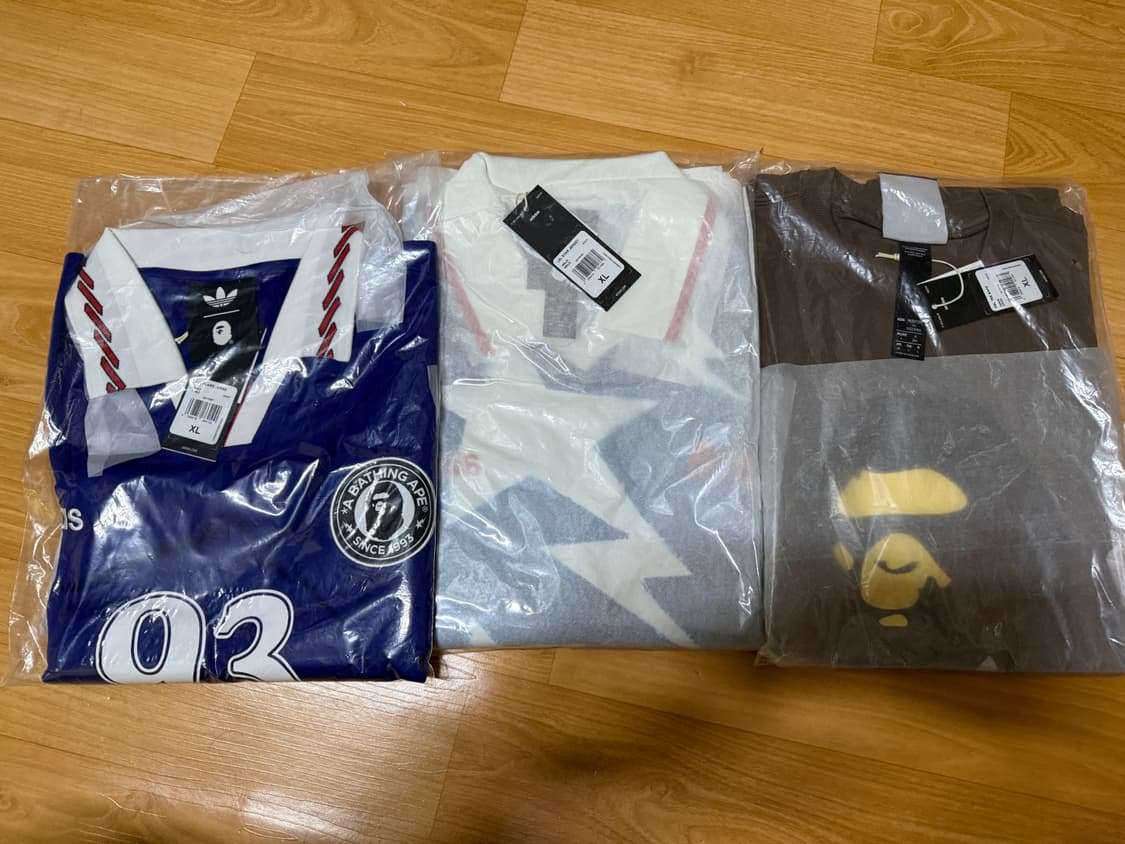아디다스 베이프 의류3종 XL 판매합니다. 상품이미지1