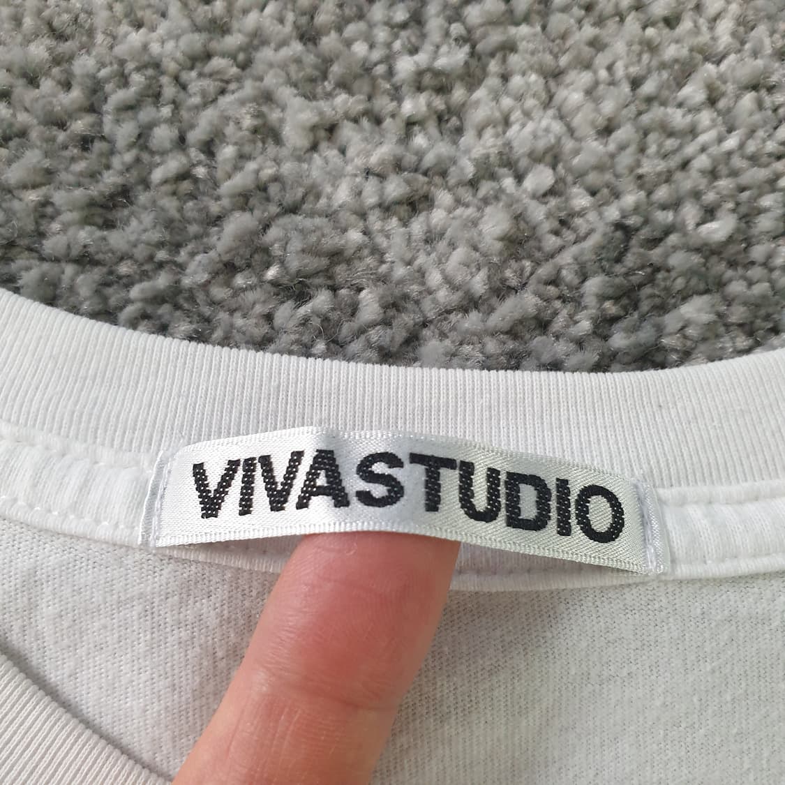 [무료배송] VIVASTUDIO 반팔 티셔츠 상품이미지2