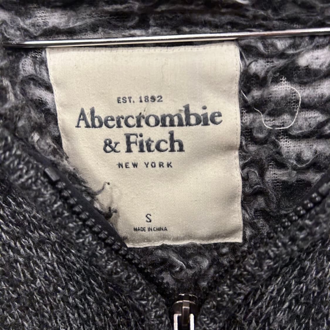 아베크롬비 앤 피치 노르딕패턴 니트 후드집업 상품이미지3