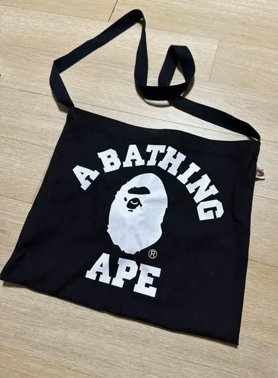 vintage 베이프 크로스백 상품이미지1