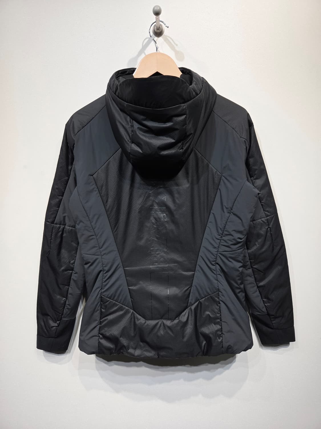 블랙야크(BLACKYAK) 후드 경량 패딩 자켓 블랙 상품이미지6