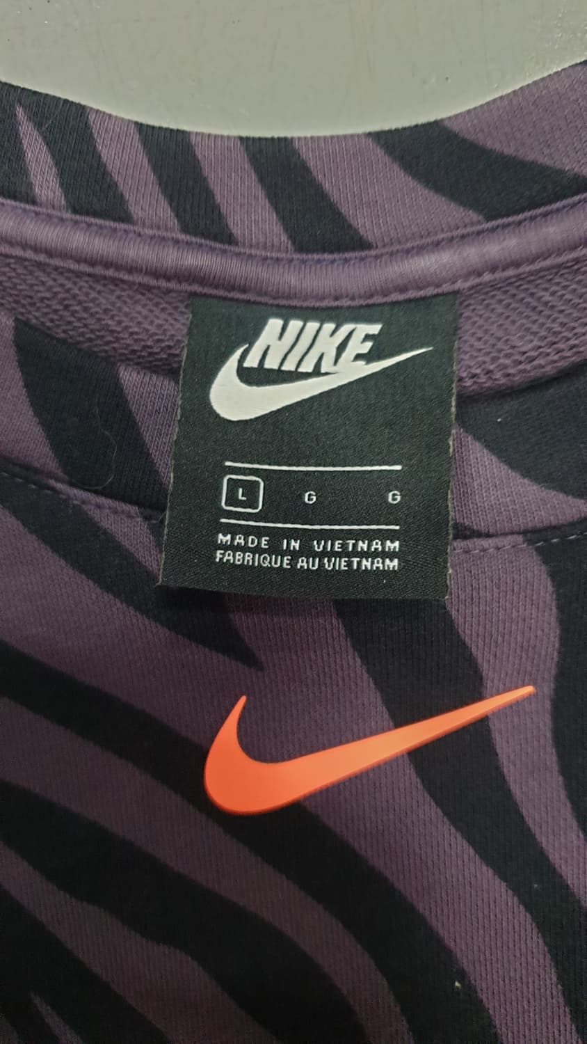 나이키 퍼플/블랙 지브라 크롭 긴팔티L 상품이미지3
