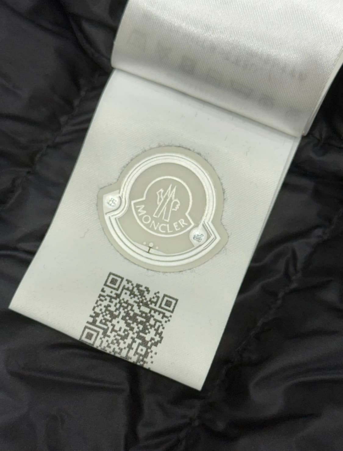 몽클레어 아게이패딩 블랙 상품이미지5