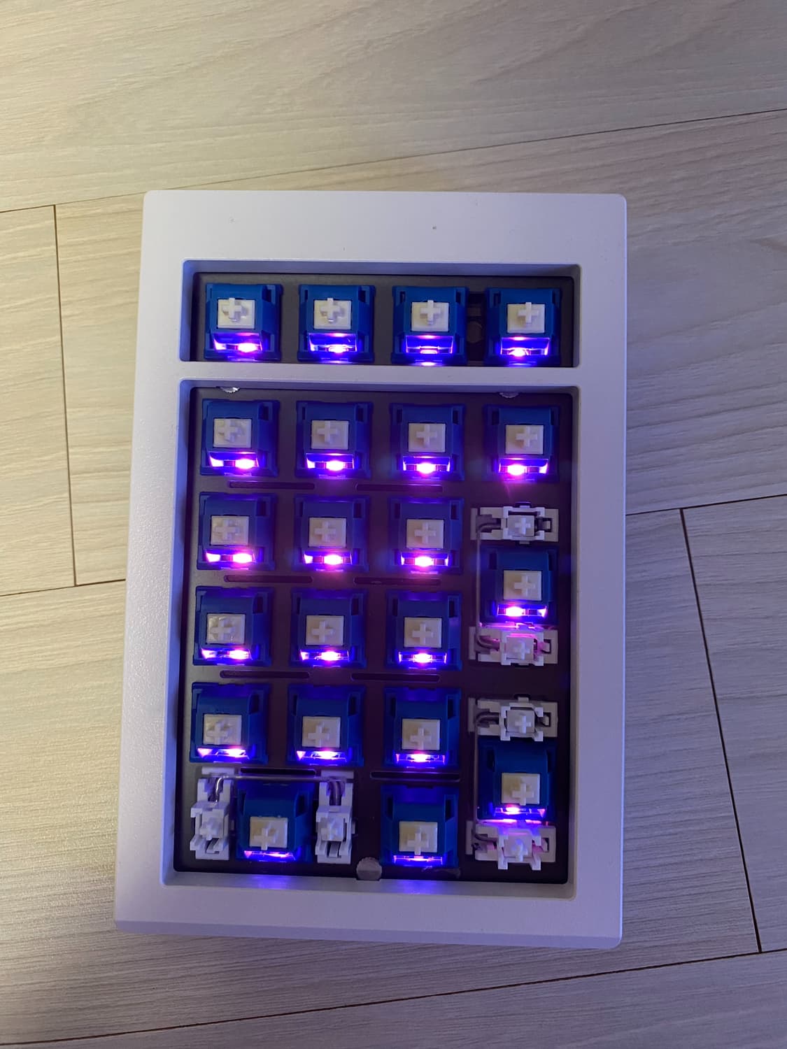 풀박스)LMK21 넘버패드+축+키캡+아크릴덮개 상품이미지2