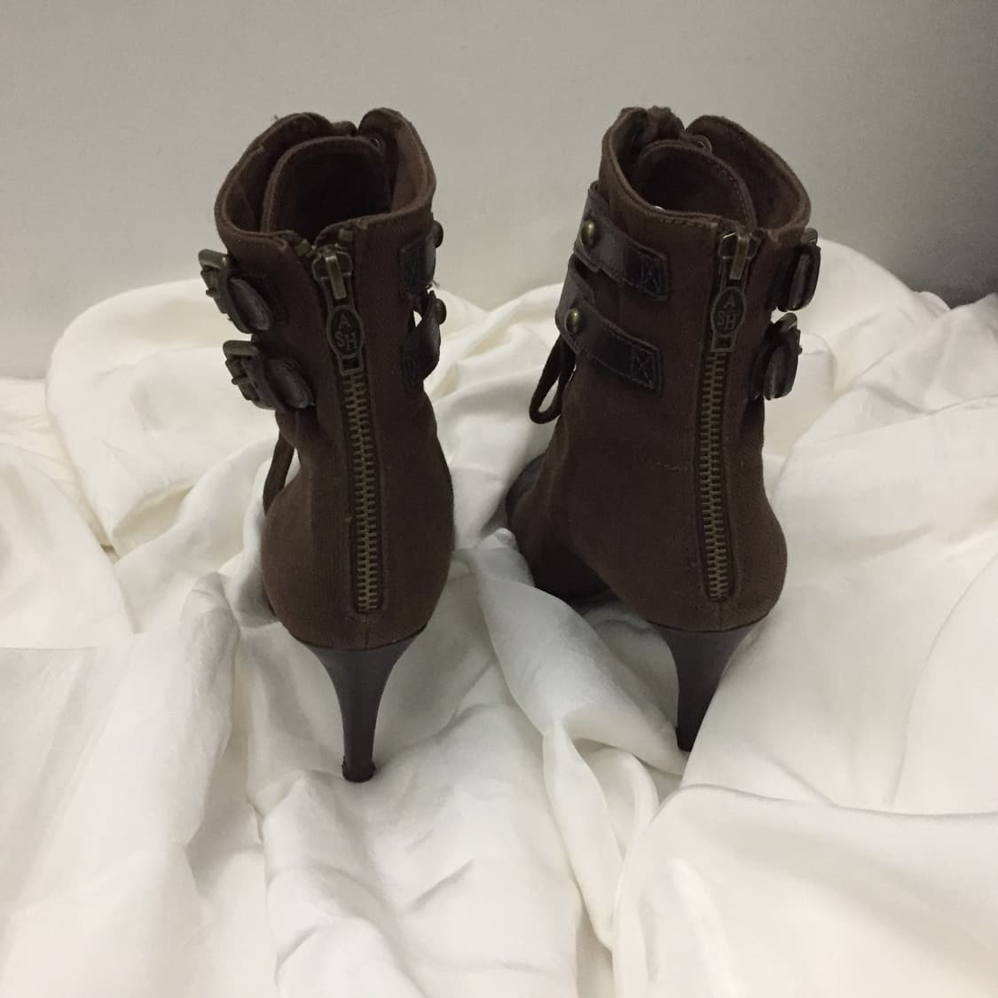 Ash 아쉬 오픈토 레이스업 버클 부츠 상품이미지3