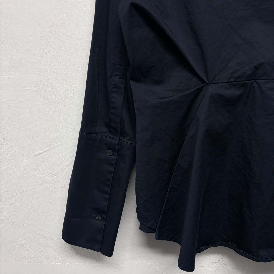 Cos 플리츠 셔츠 상품이미지3