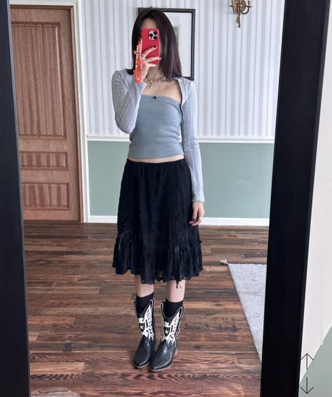 어텀 바이브  레이스 미디 스커트 블랙 autumn vibe  상품이미지3