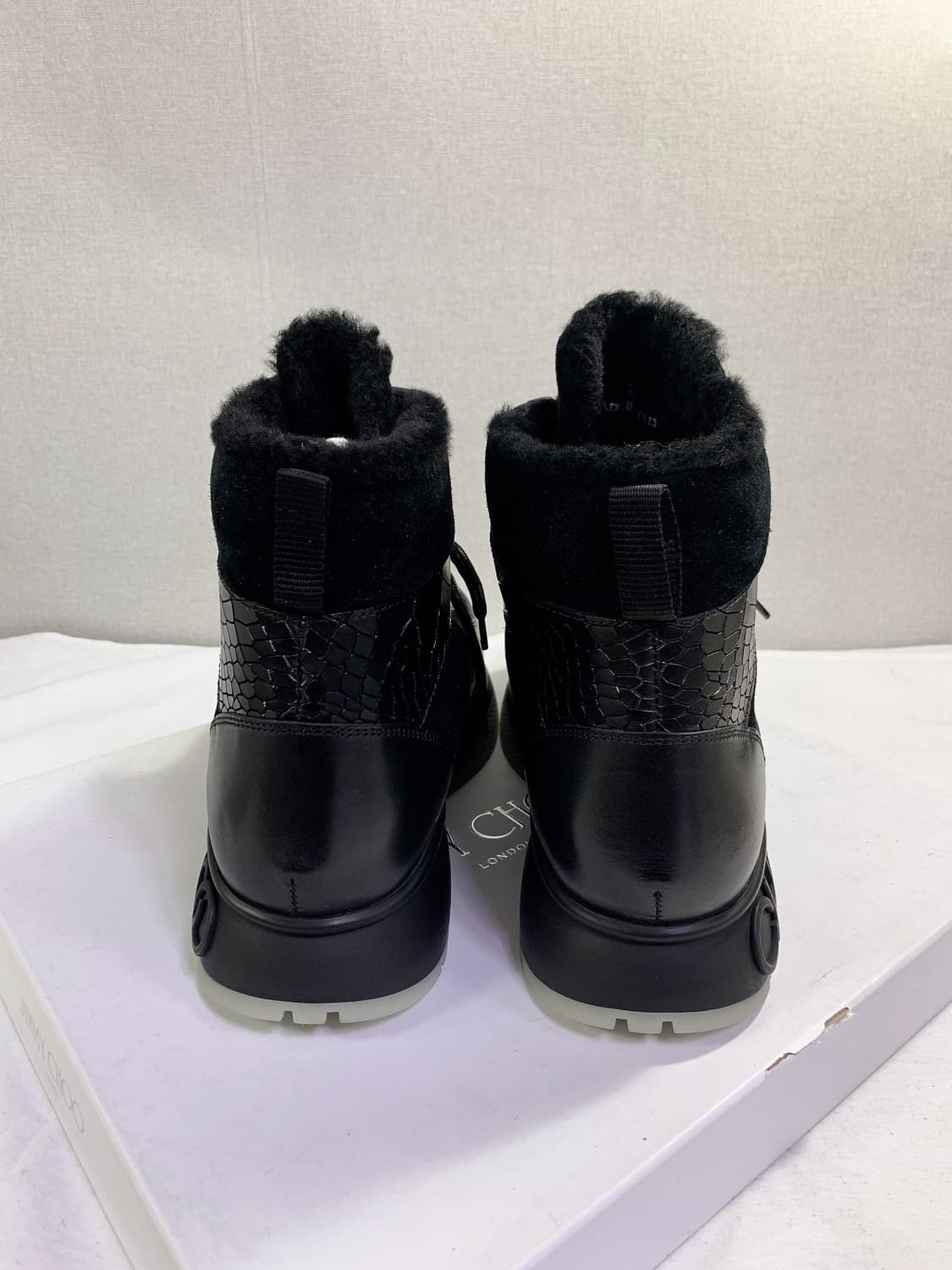 (새상품)지미추 남성 블랙 크로커 하이탑 상품이미지6