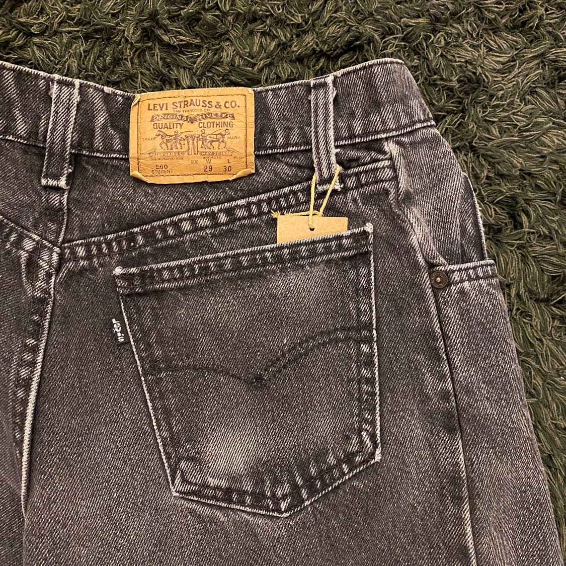 (28inch) 90s빈티지 리바이스 데님 흑청 반바지 상품이미지2