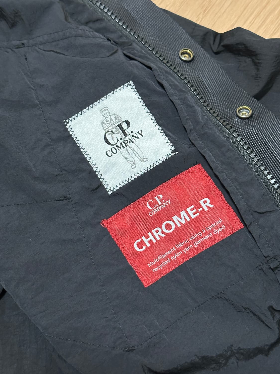 Cp컴퍼니 chrome-r 나일론 렌츠 셔츠 자켓 XL 상품이미지4