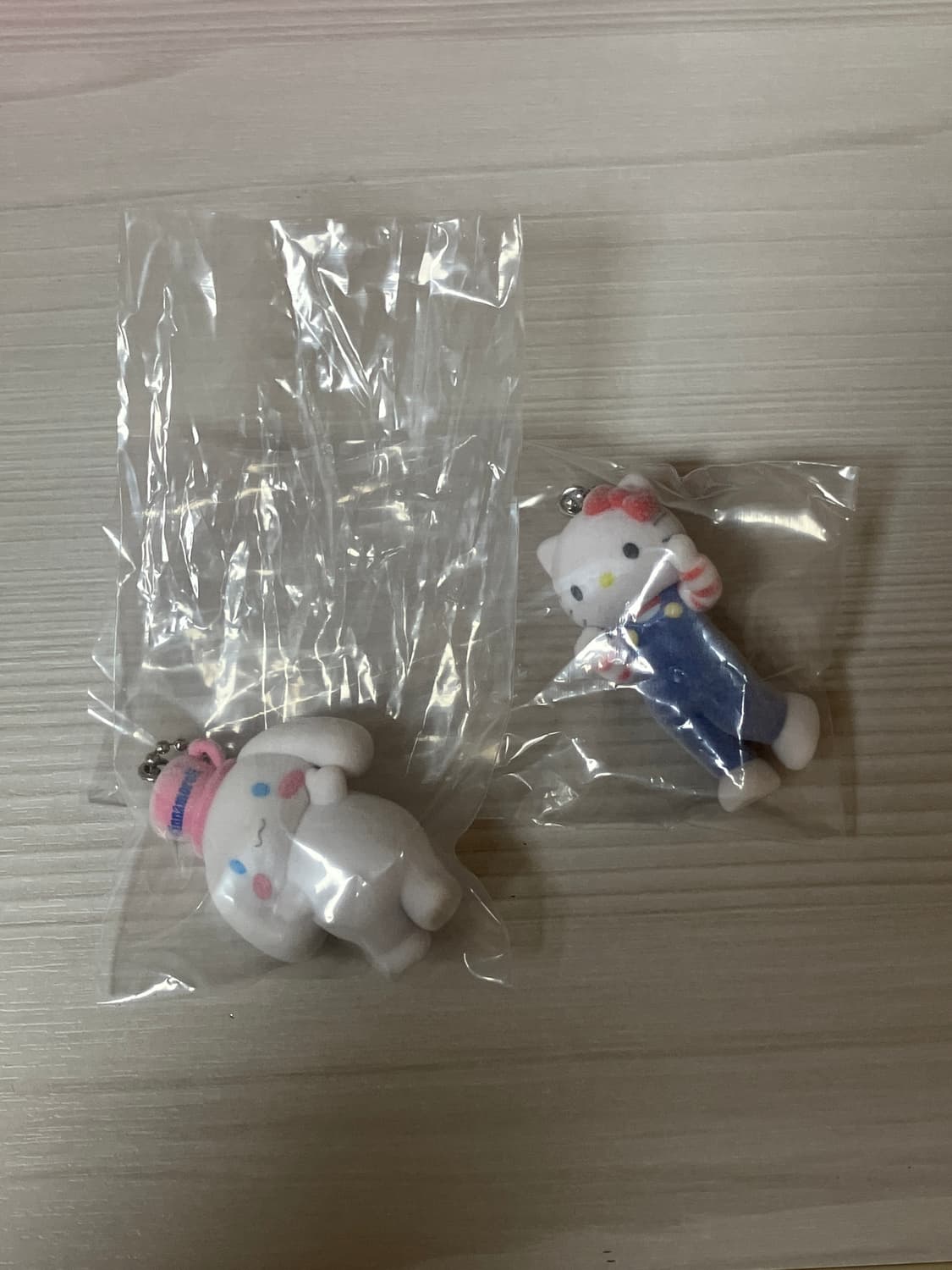 산리오 시나모롤 키티 라이브 롱다리 플로키 키링 상품이미지1