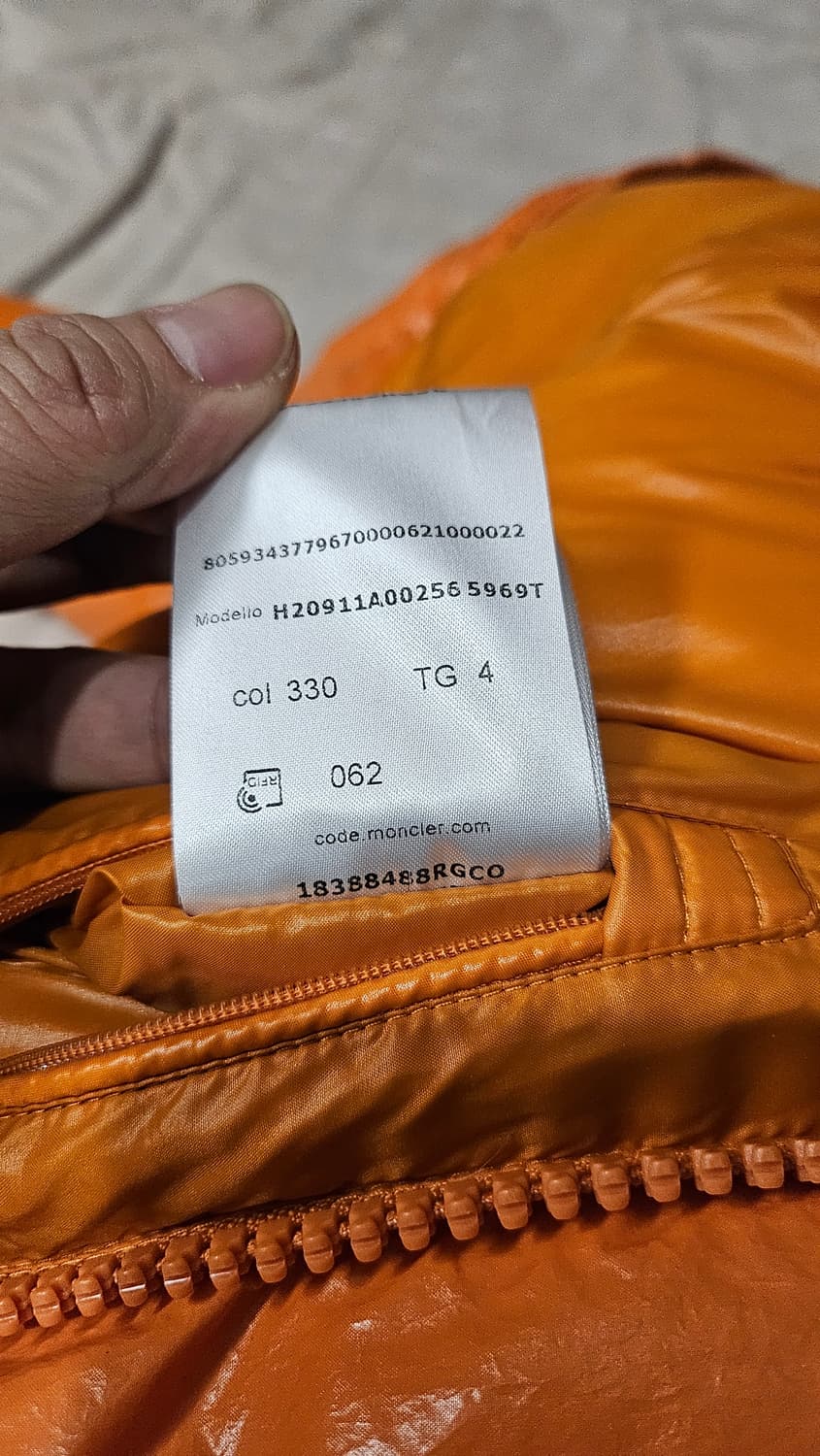 [4] 몽클레어 마야70 오렌지 컬러 패딩 상품이미지7