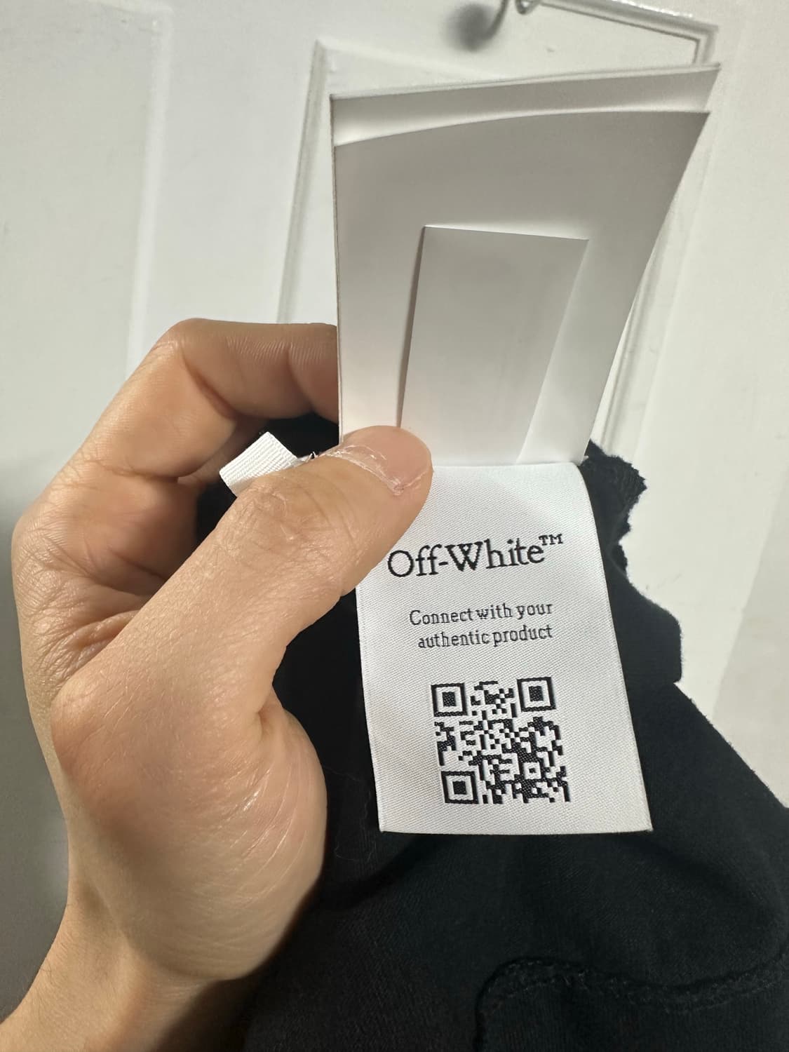 오프화이트 아이 로고 반팔티 상품이미지5