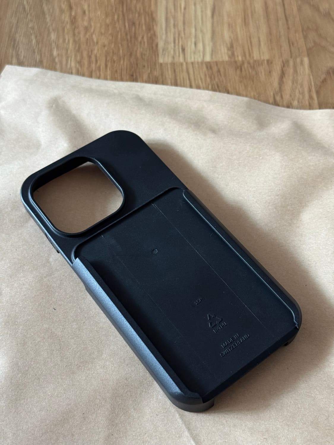 프라이탁 케이스 아이폰15pro 상품이미지1
