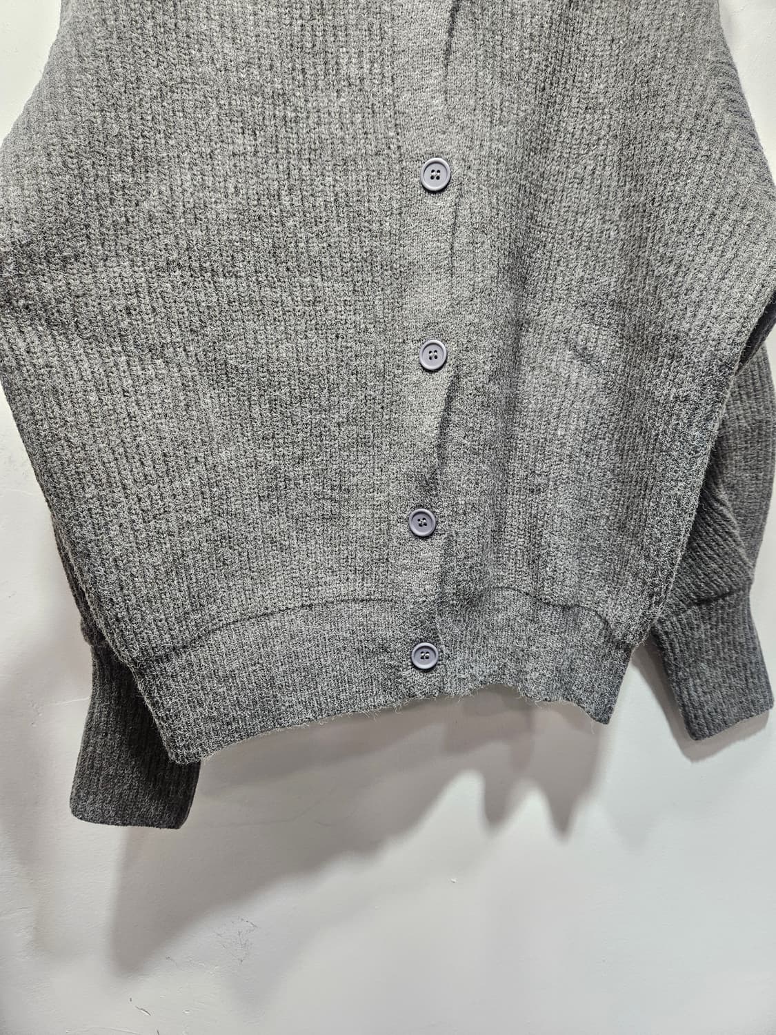도톰 회색 니트 가디건 상품이미지5