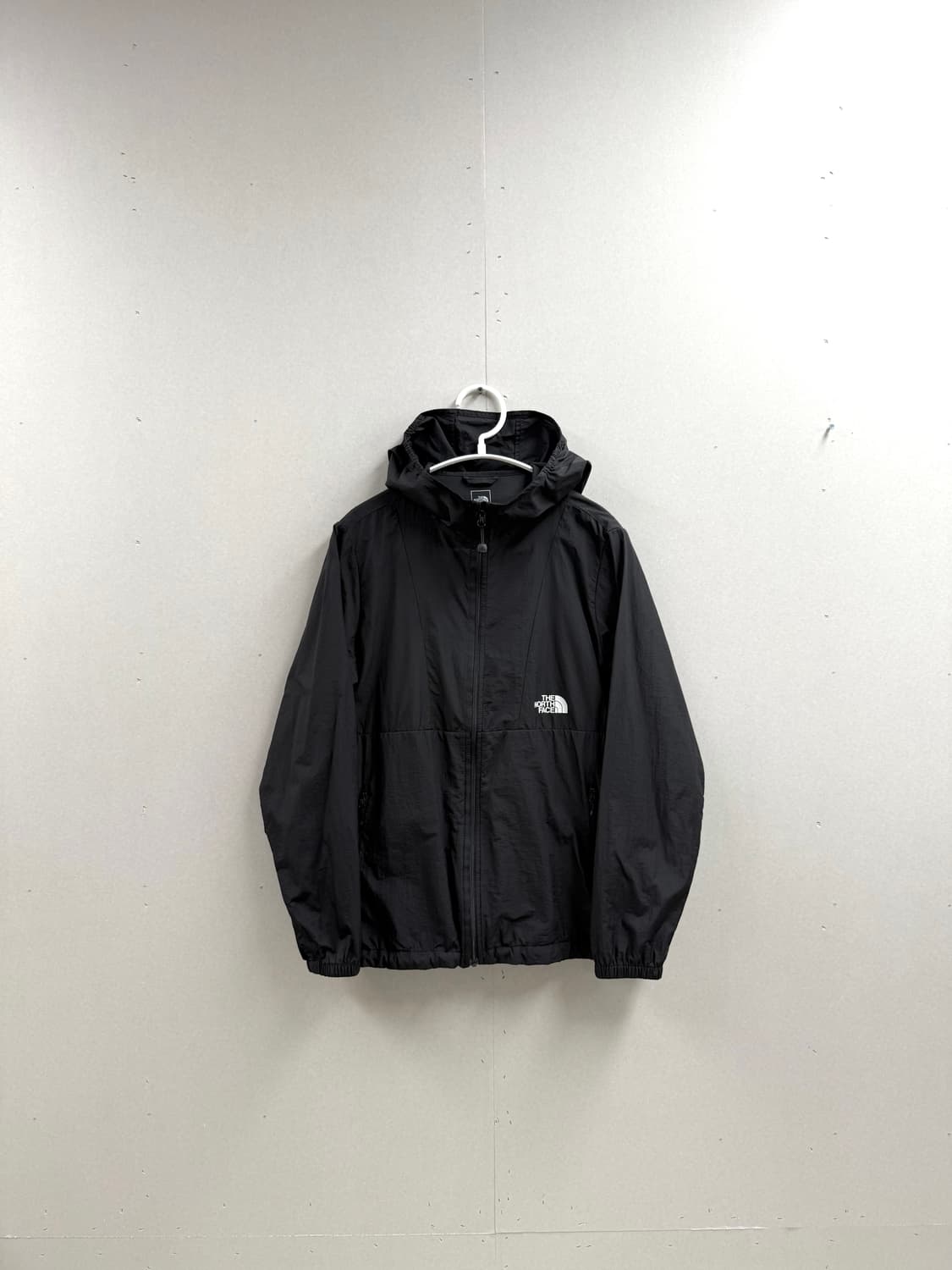 160 키즈 / 노스페이스 경량 바람막이 블랙 상품이미지1