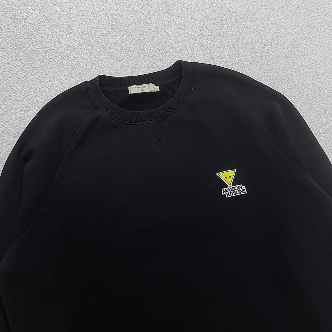 메종키츠네 트라이앵글 폭스 패치 맨투맨 블랙 상품이미지2
