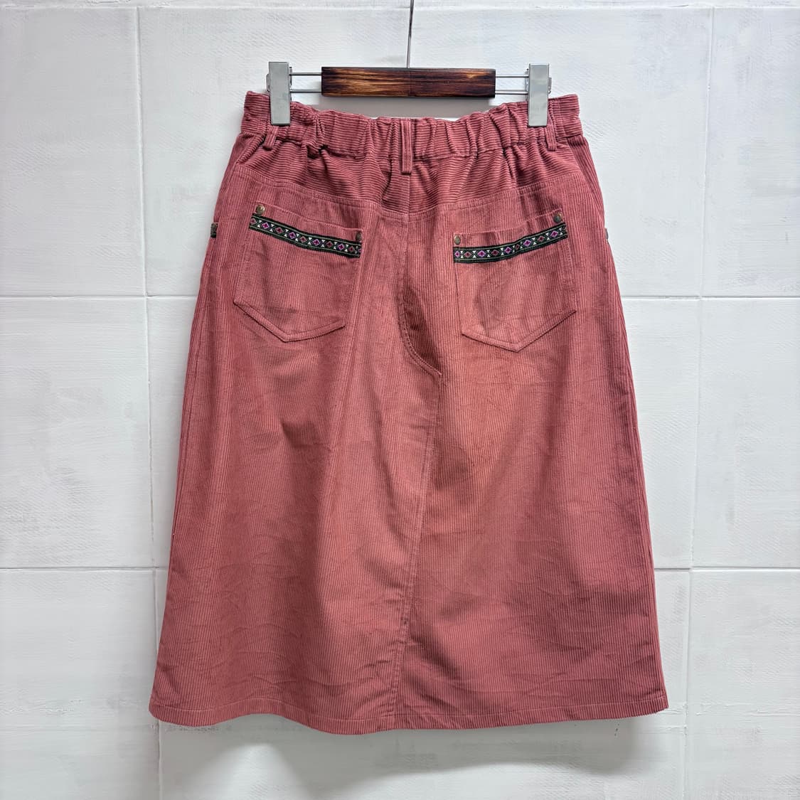 MUDDY 인디핑크 에스닉 코듀로이 미디 스커트  (JPN 상품이미지3