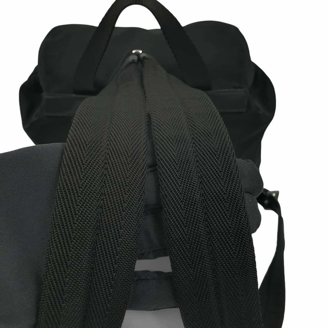 프라다 리나일론 원포켓 블랙 백팩 B4650F 상품이미지8