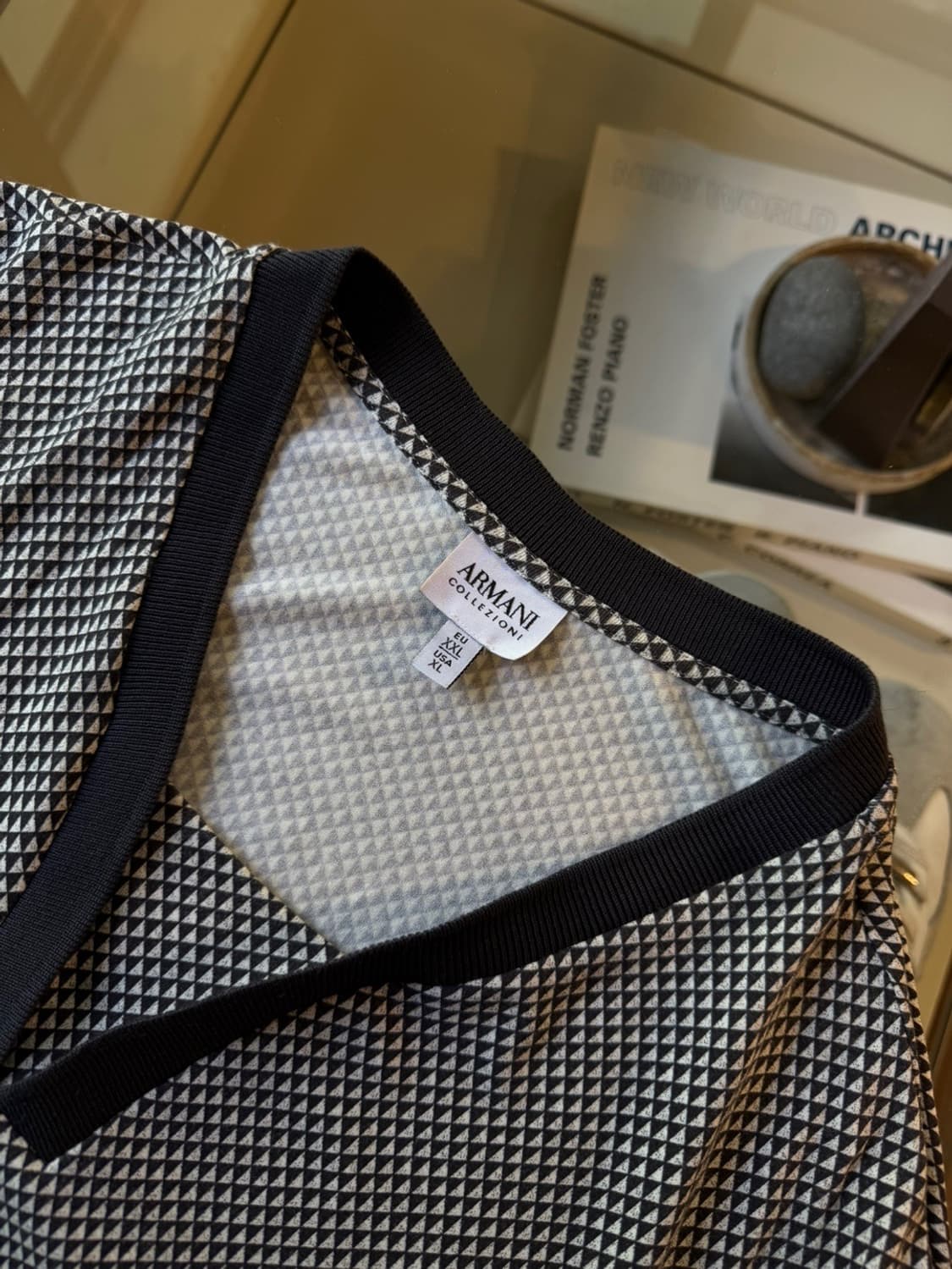 아르마니 꼴레지오니 저지 패브릭 티셔츠 105 상품이미지8