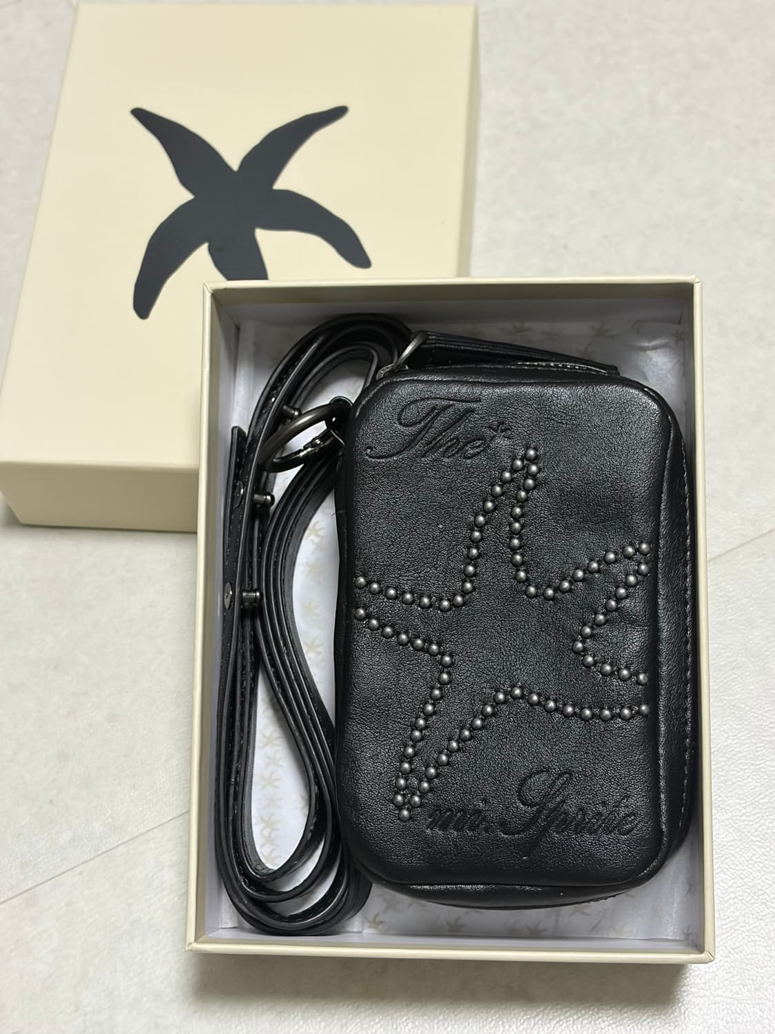 Tcm starfish stud mini pouch (택 뜯은 새거 상품이미지6