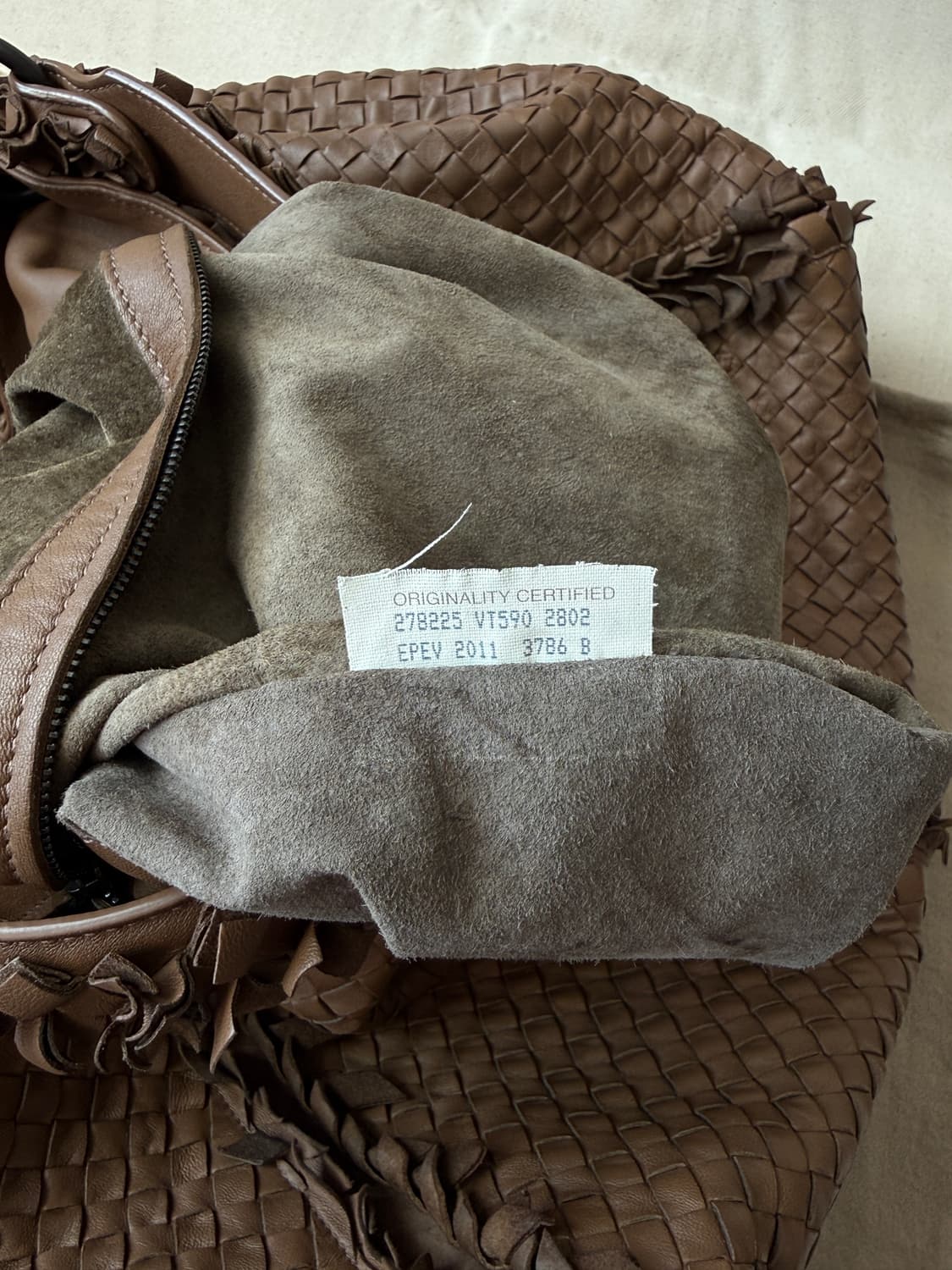 보테가 베네타 인트레치아토 라지 나파 프린지백 상품이미지10