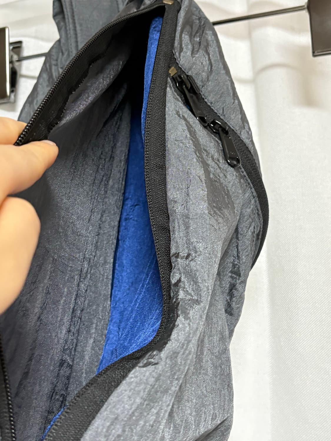 티켓투더문 다크 그레이 15L 상품이미지4