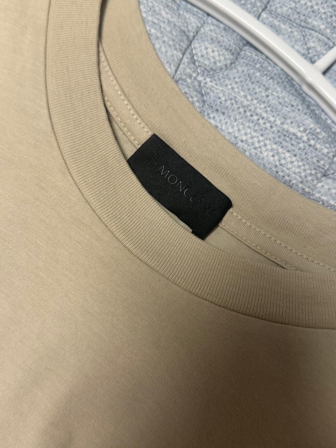 새상품 몽클레어 몽클레르 로고 코튼 저지 티셔츠 L 라이트베이지 상품이미지4