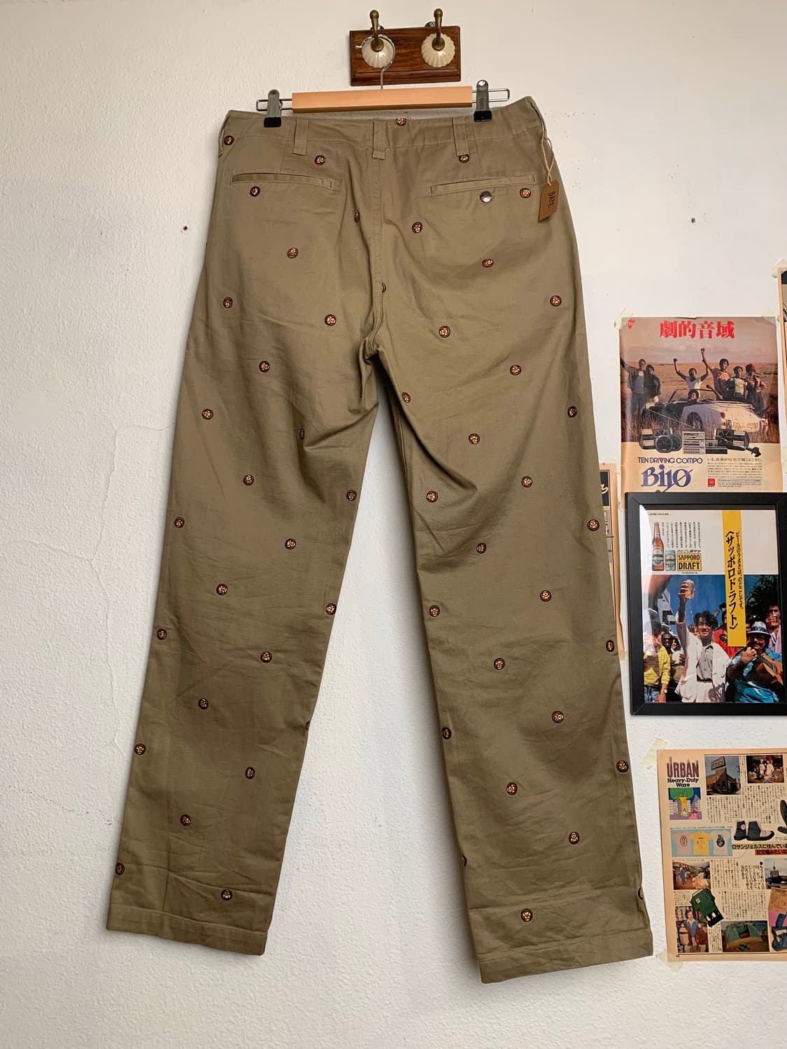 베이프 마일로 자수 치노팬츠 상품이미지3