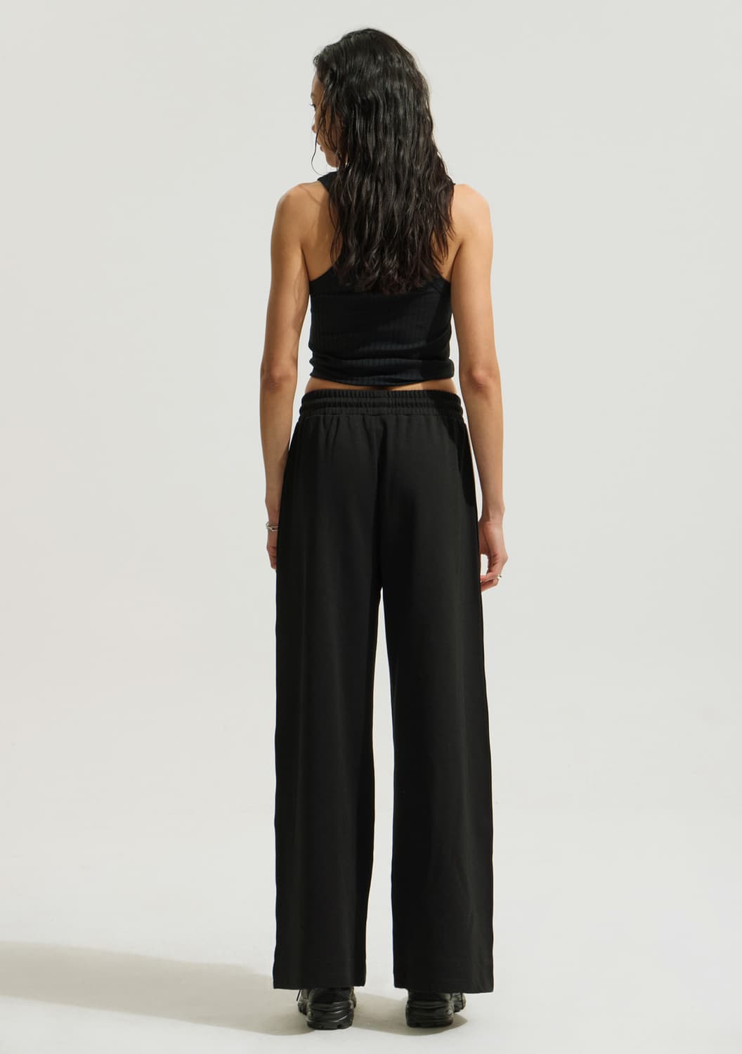 이로 엠마 립 탱크탑  - 블랙 상품이미지3