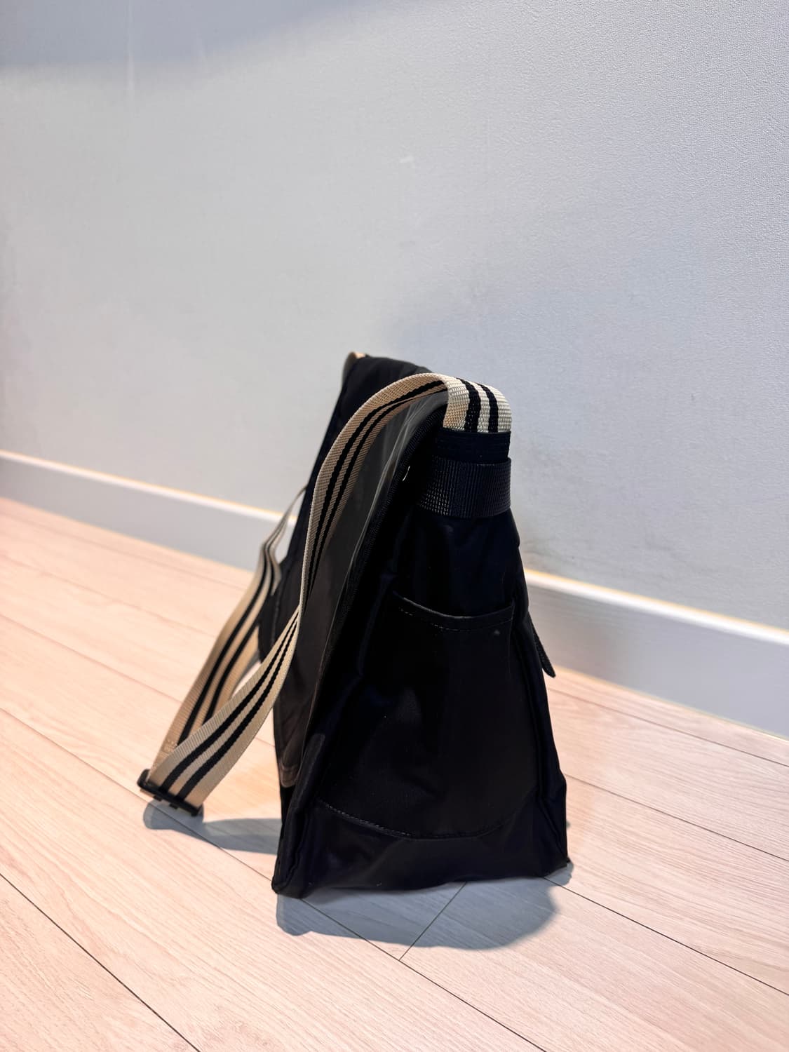 PORTER 포터 블랙 메신저백 판매합니다 상품이미지2