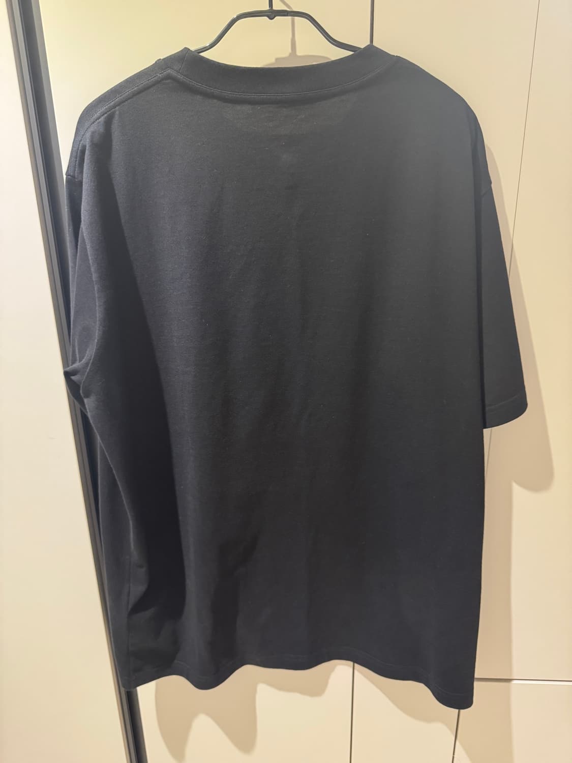 루이비통) 24ss 타일러 콜라보 반팔 티셔츠 블랙 xl 상품이미지2