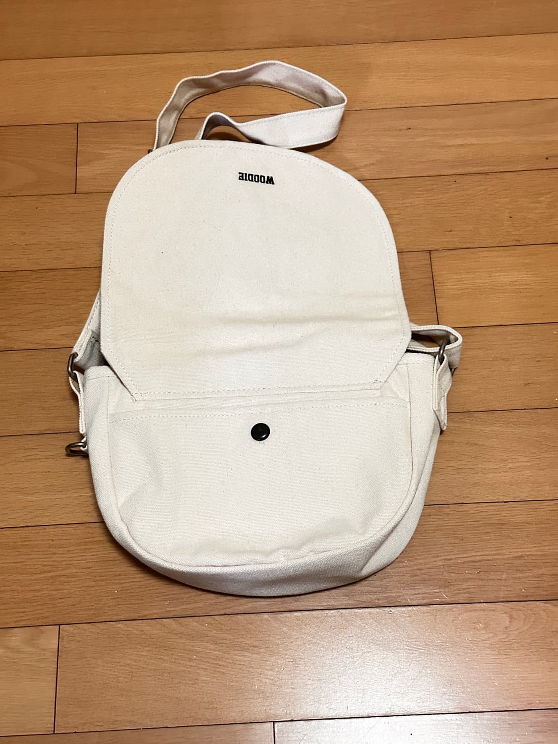 스파오 우디 크로스백 상품이미지3