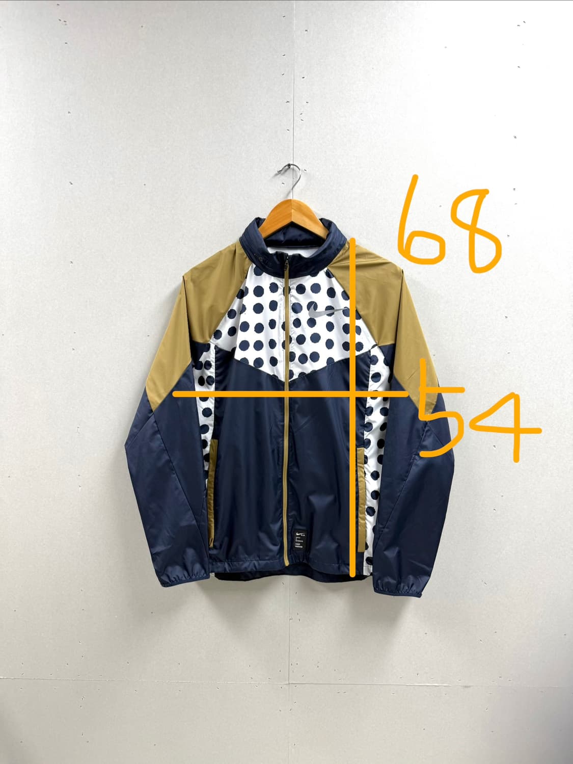 남성 95 M / 나이키 윈드러너 바람막이 A.I.R 코디허드슨 상품이미지2