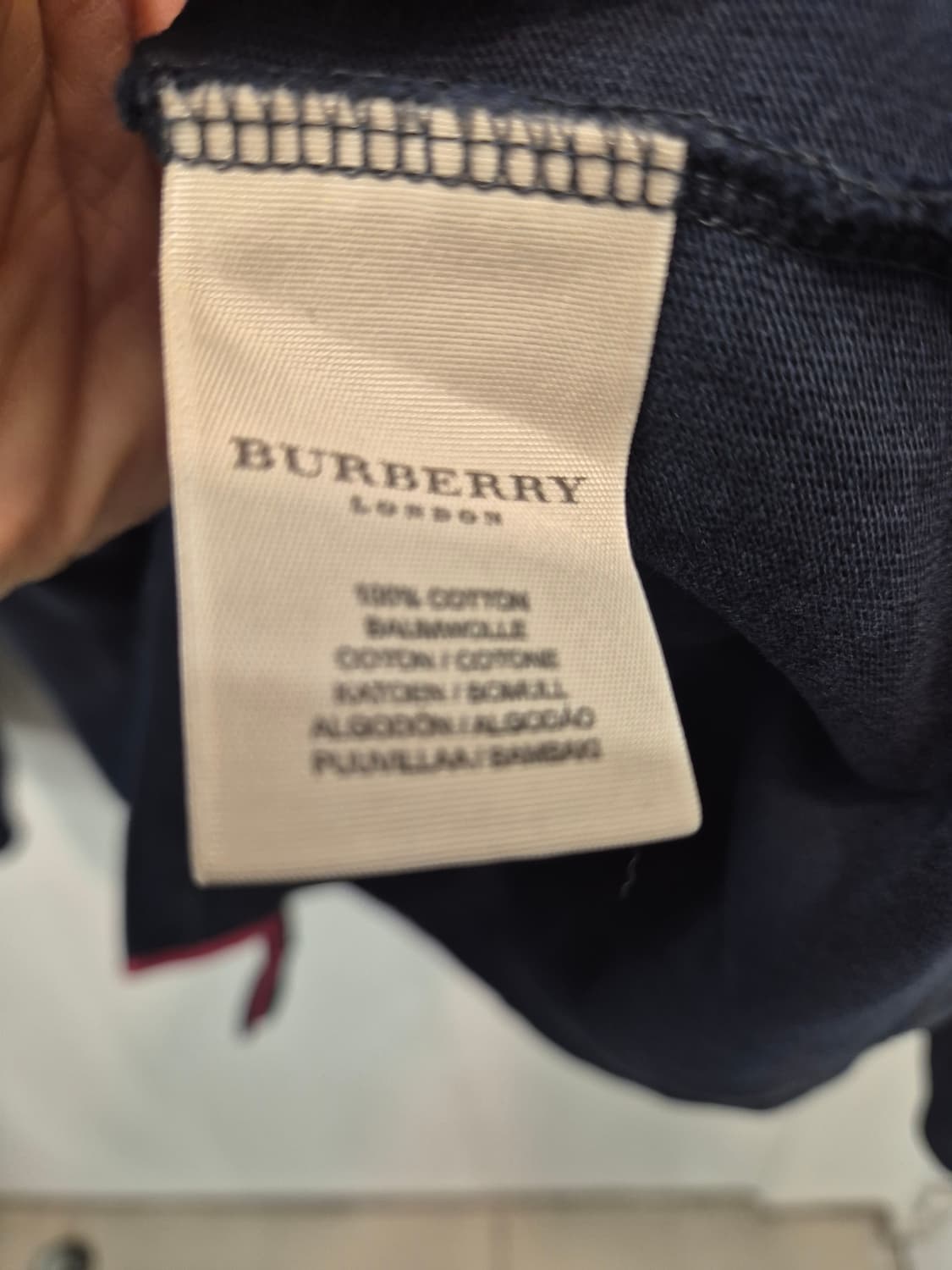 버버리 런던 남성 긴팔 폴로 셔츠  L
- 사이즈 실측 가슴단면 57   상품이미지6