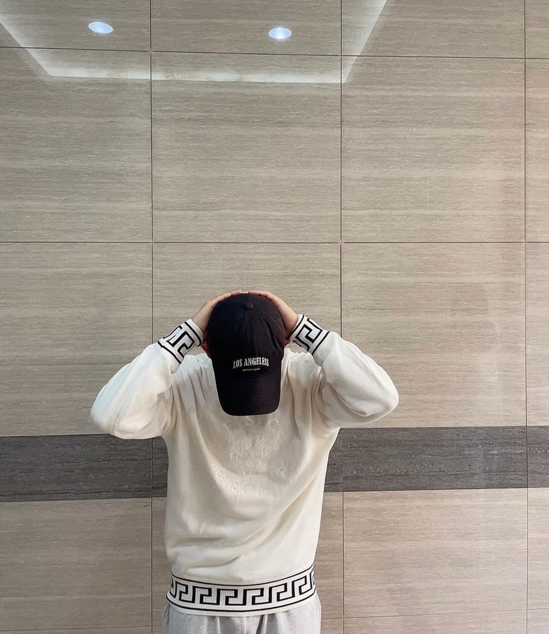 베르사체 니트 상품이미지3