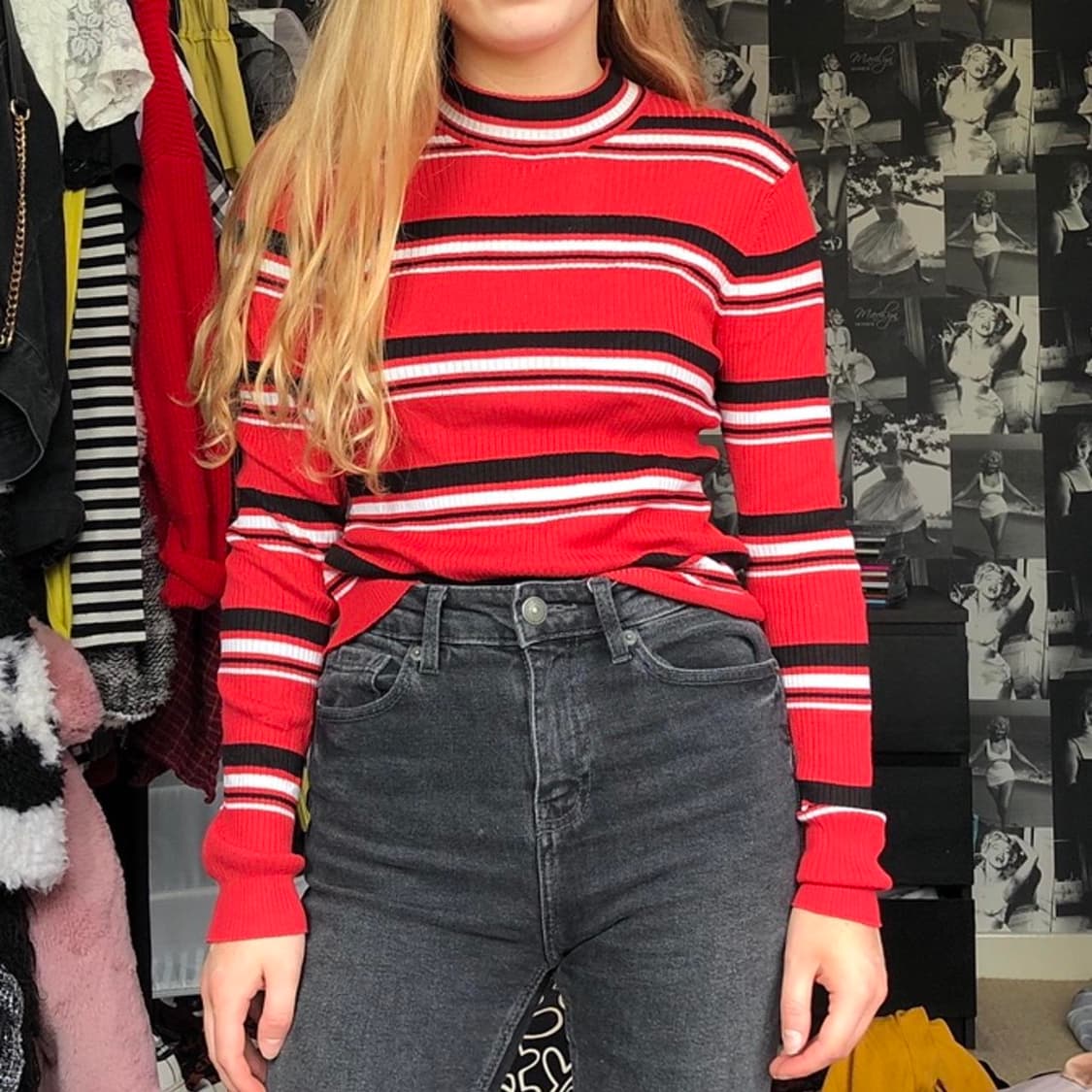 절판된y2k 니트 h&m 긴팔 티셔츠 블루종치에미 착용 상품이미지1