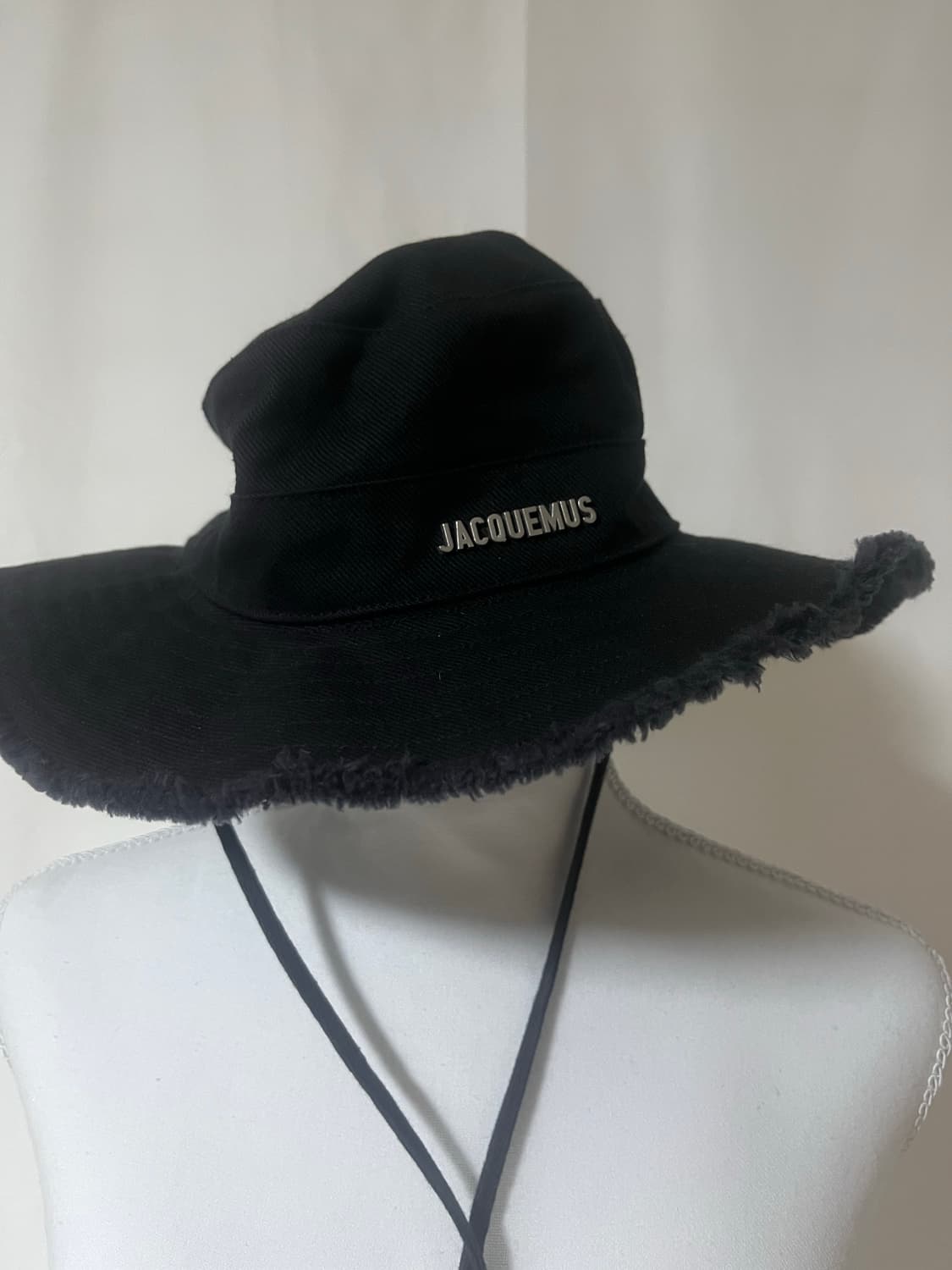Jacquemus Le Bob Artichaut Bucket Hat 상품이미지1