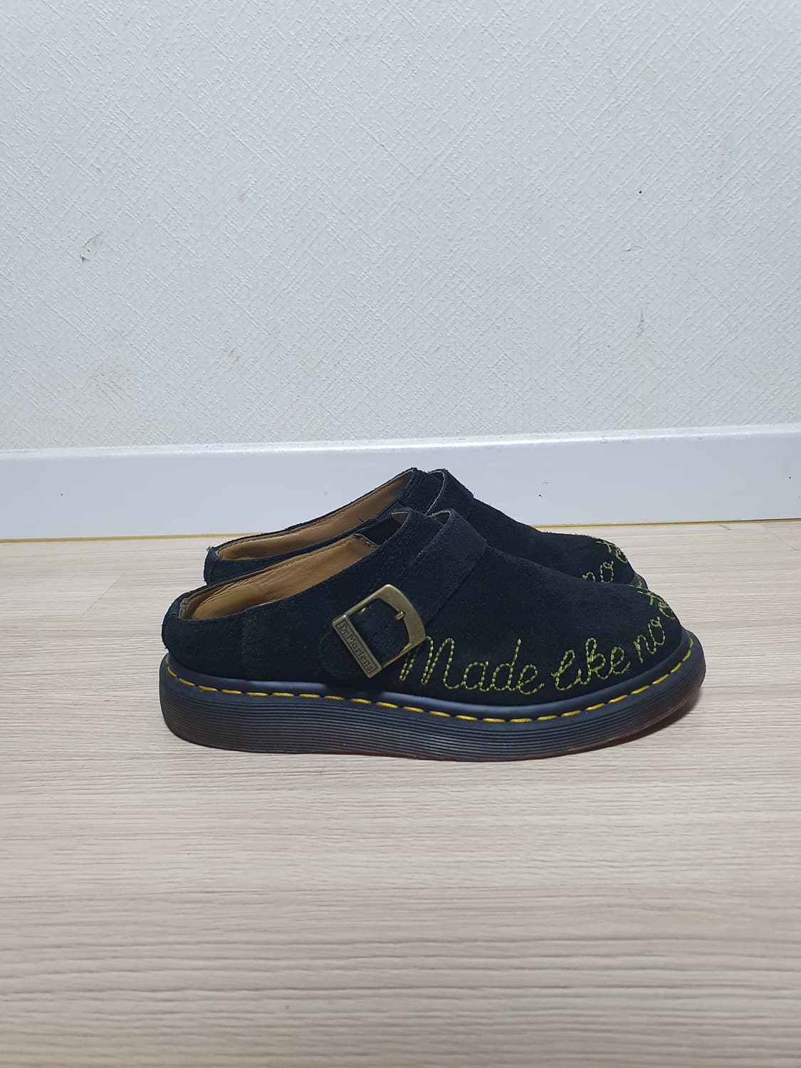 닥터마틴 아이샴 스웨이드 뮬 250 상품이미지1