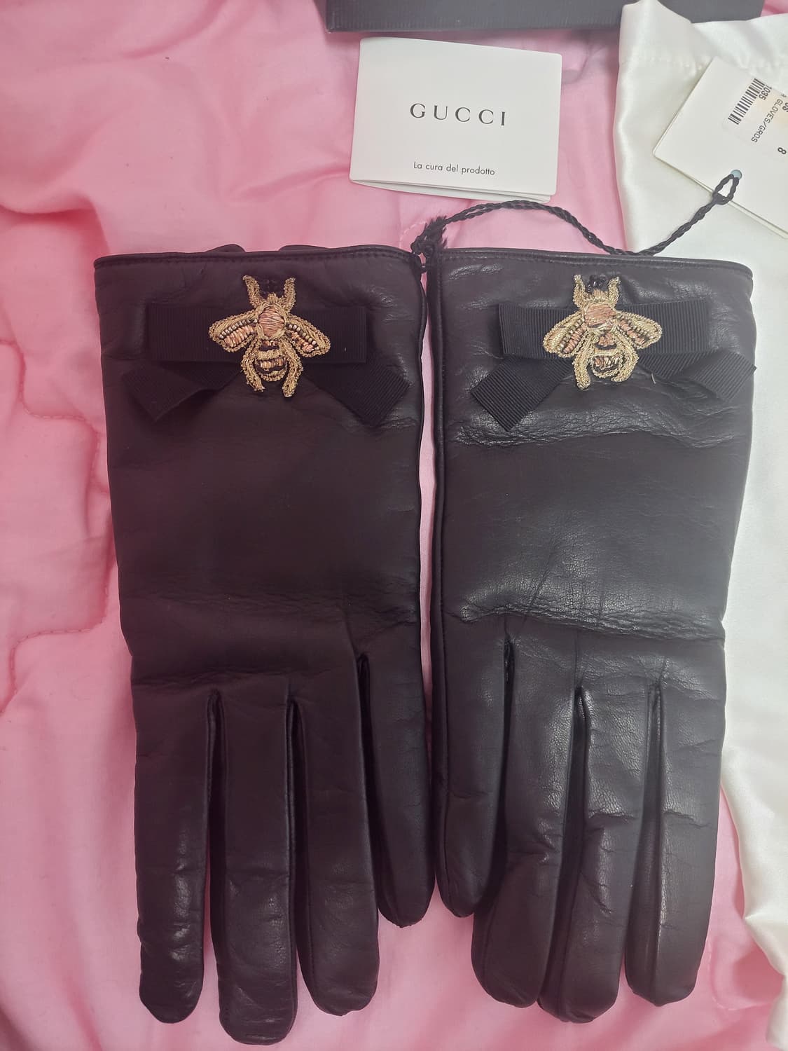 정품)급처미사용새상품!구찌 리본 꿀벌 양가죽 장갑 고이비토보증서사진첨부 상품이미지3