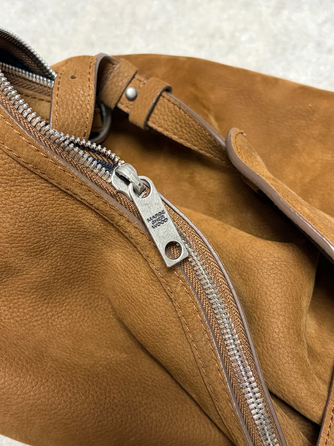 마지셔우드 벨티드 호보백(큰사이즈) 체스넛 상품이미지8