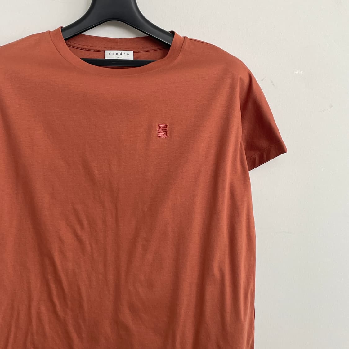 산드로 2,66 자수 로고 코튼 티셔츠 상품이미지2