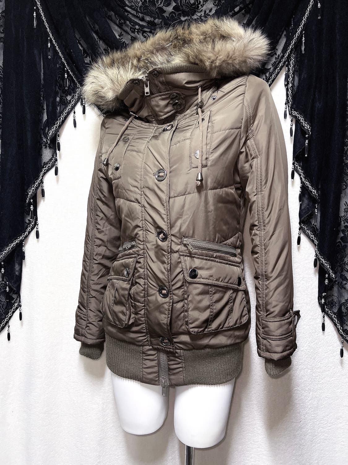 라쿤퍼후드 하이넥 패딩점퍼 투웨이 울프죠 y2k 아카이브 펑크 갸루 핀터 상품이미지3