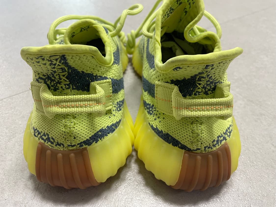 이지 부스트350v2 프로즌 엘로우 상품이미지4