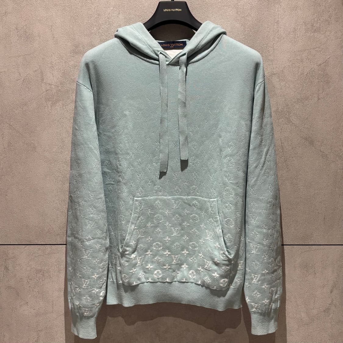 A+ / L (103) 루이비통 그라데이션 니트 후드티 스카이 블루 상품이미지1