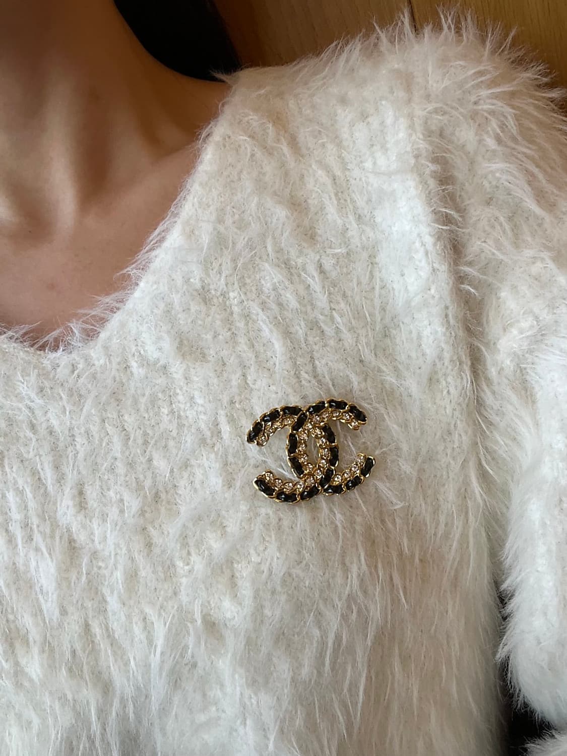 샤넬 정품 업사이클링 cc로고 레더 브로치 상품이미지5