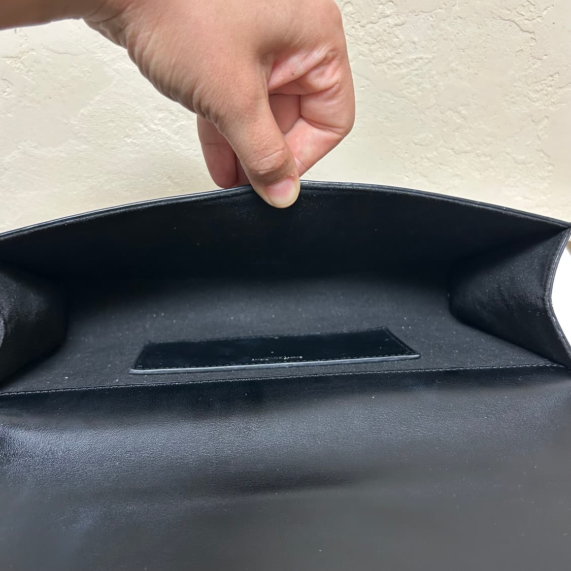 입생로랑 클러치백 정품 상품이미지9